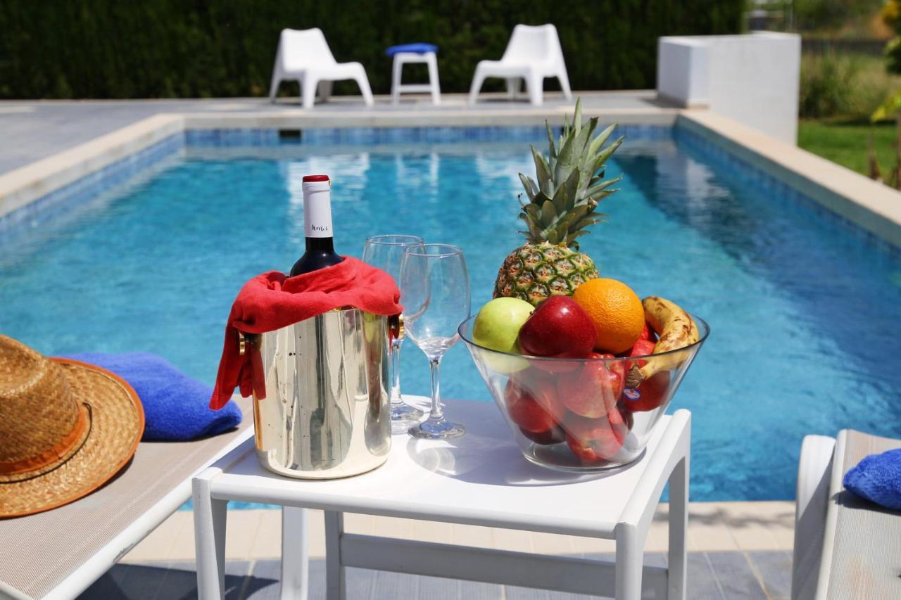 Xenos Villa 6 With A Private Pool Near The Sea Tigaki Dış mekan fotoğraf